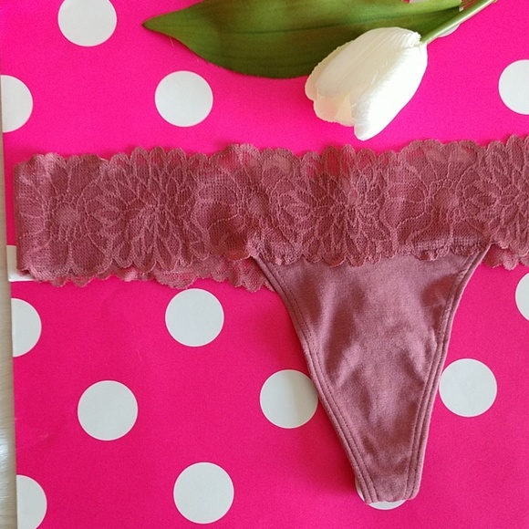 Size L💕PINK VICTORIA'S SECRET THONG.nwt - Picture 2 of 4
